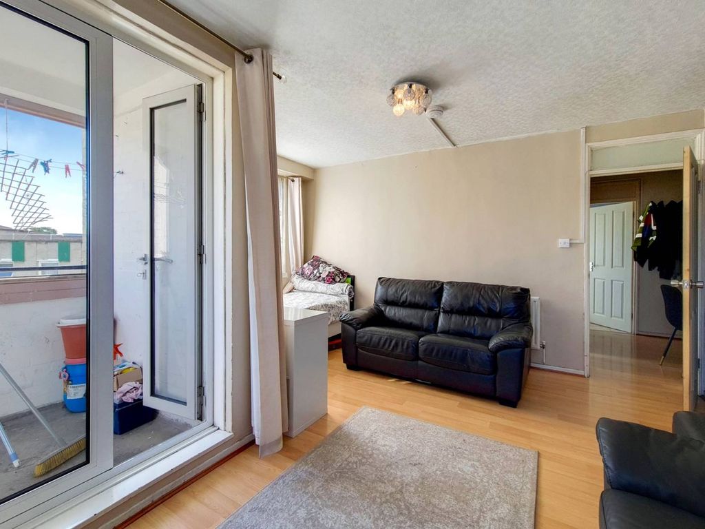 2 bed flat for sale in St Gilles House, Mace Street, Bethnal Green