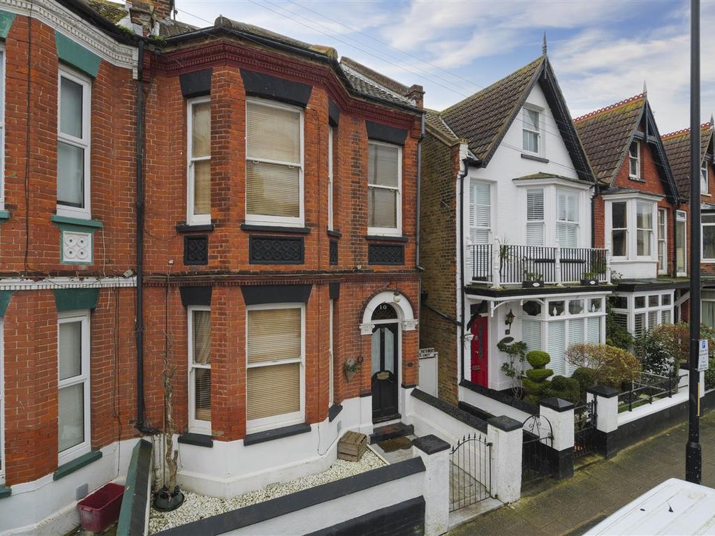 4 bed end terrace house for sale in Mortimer Street, Herne Bay CT6, £