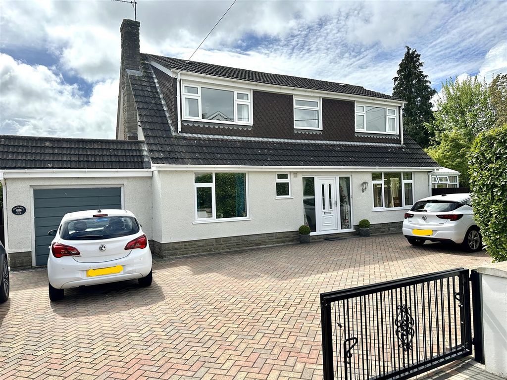 3 bed detached bungalow for sale in Newport Road, Chepstow NP16 Zoopla