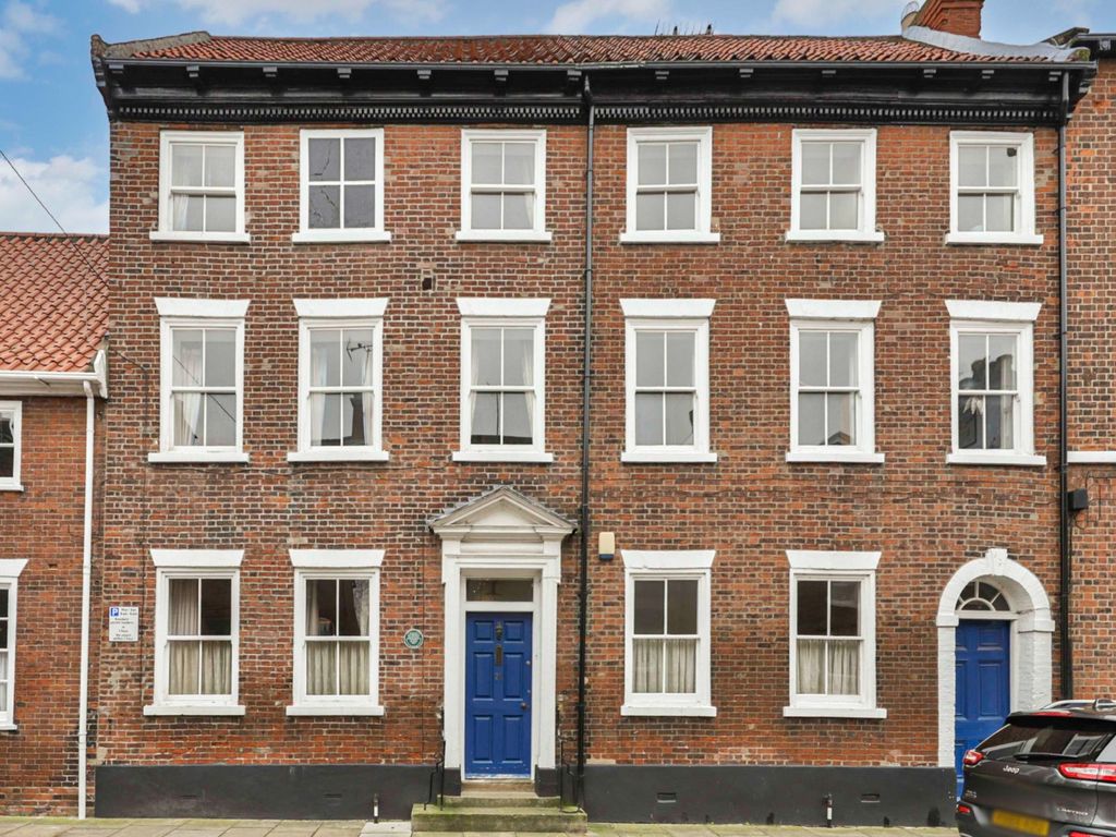 8 bed terraced house for sale in Highgate, Beverley, East Riding Of