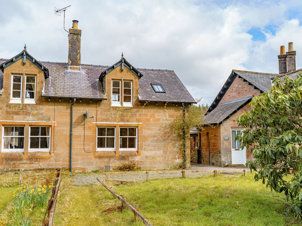 2 bed cottage for sale in 2 Mosside, Carronbridge DG3, £120,000 Zoopla