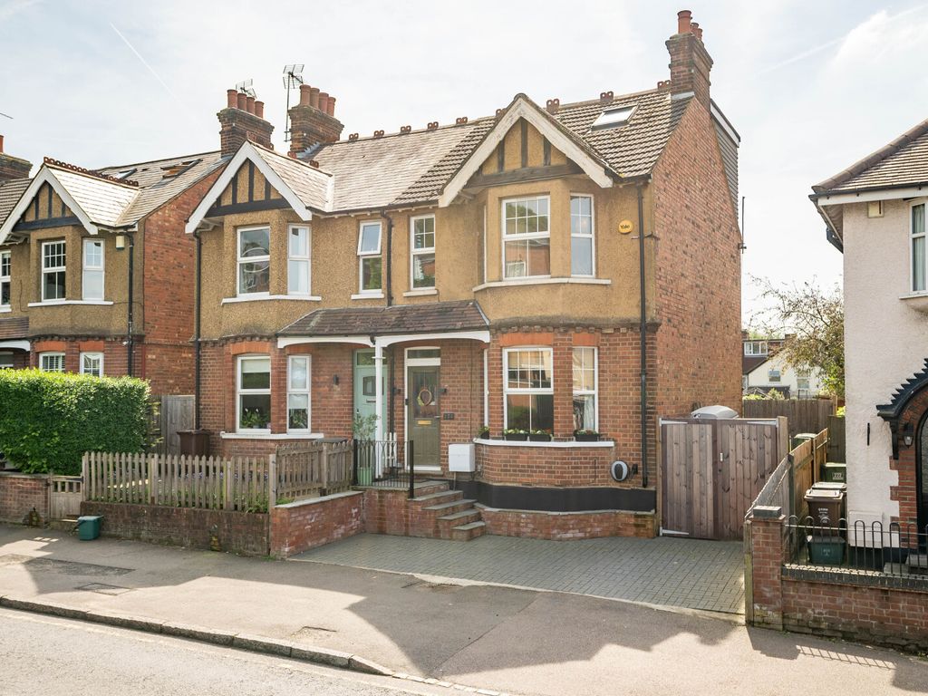 5 bed semidetached house for sale in Hatfield Road, St. Albans