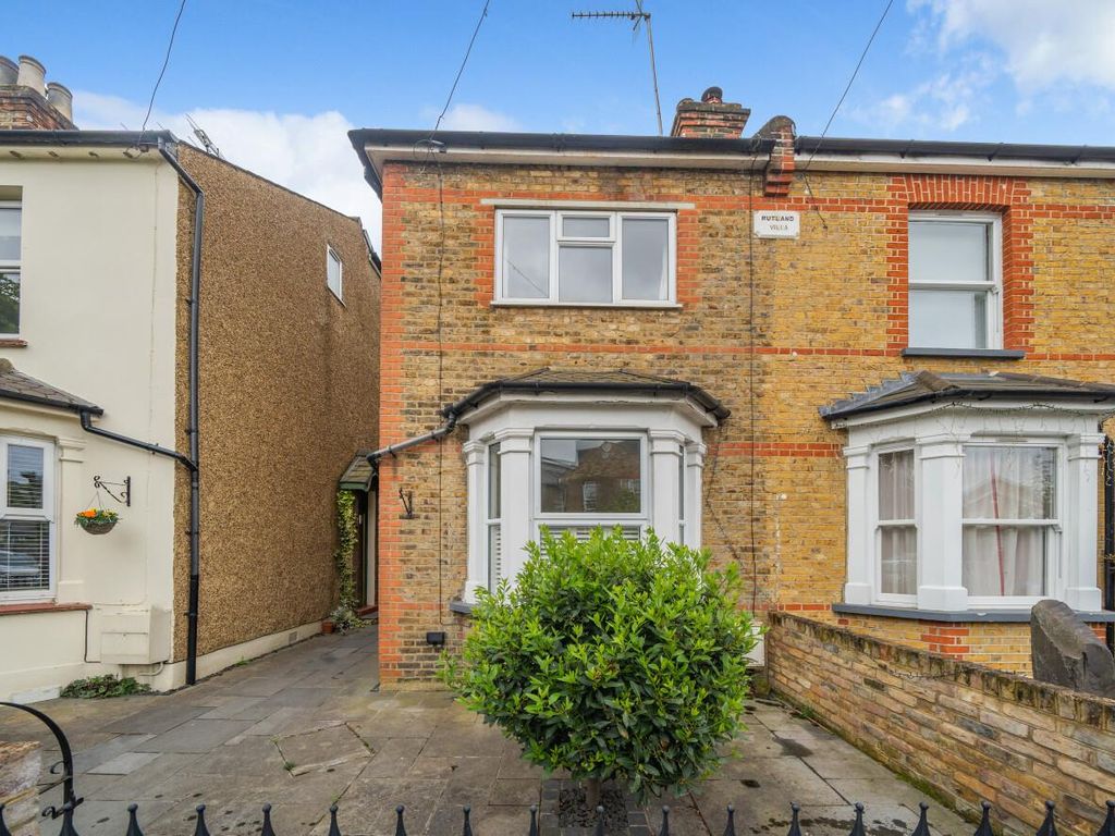 3 bed semidetached house for sale in Craven Road, Kingston Upon Thames