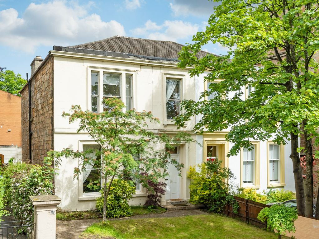 Laurel Street, Lower Conversion, Thornwood, Glasgow G11  