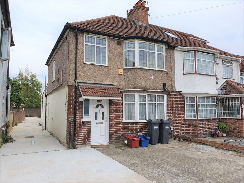 Marnell Way, Hounslow TW4  