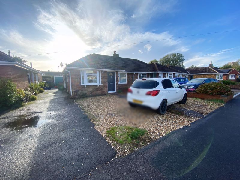 2 bed bungalow for sale in Alfred Road, Stubbington, Fareham PO14, £