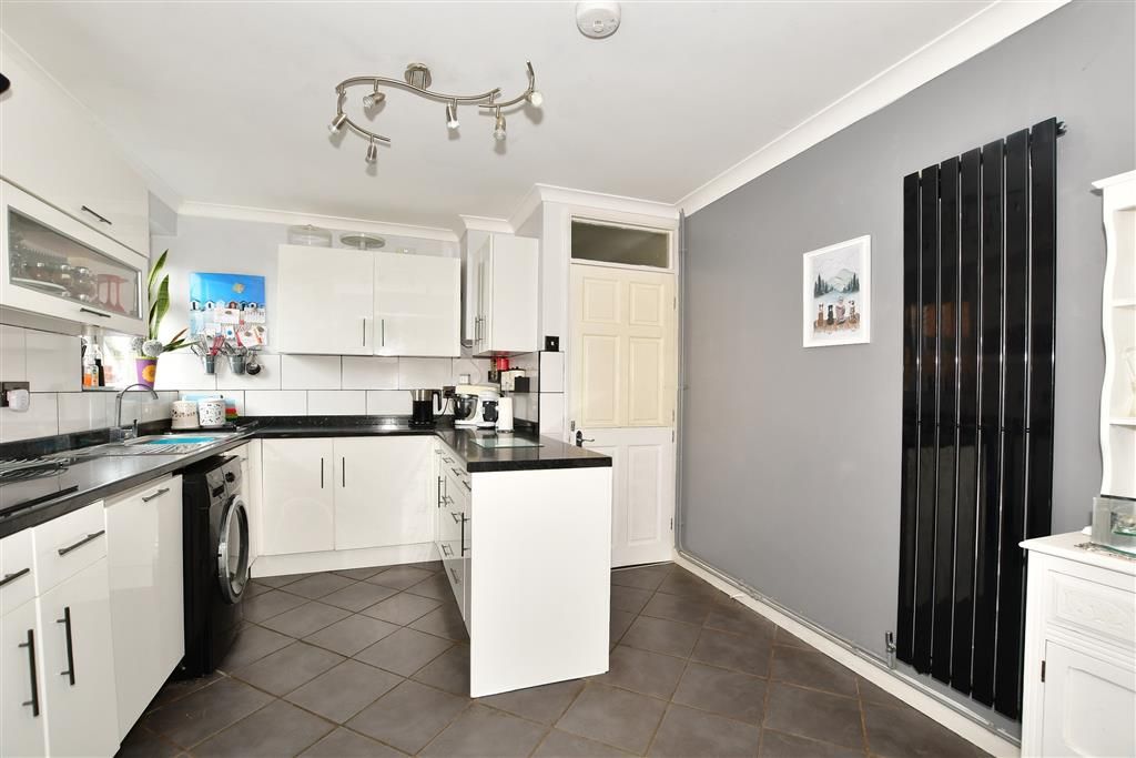 2 bed detached bungalow for sale in Clover Rise, Whitstable, Kent CT5
