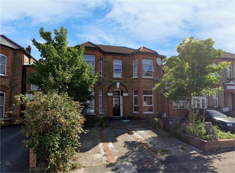 2 bed flat for sale in Mansfield Road, Ilford IG1 Zoopla