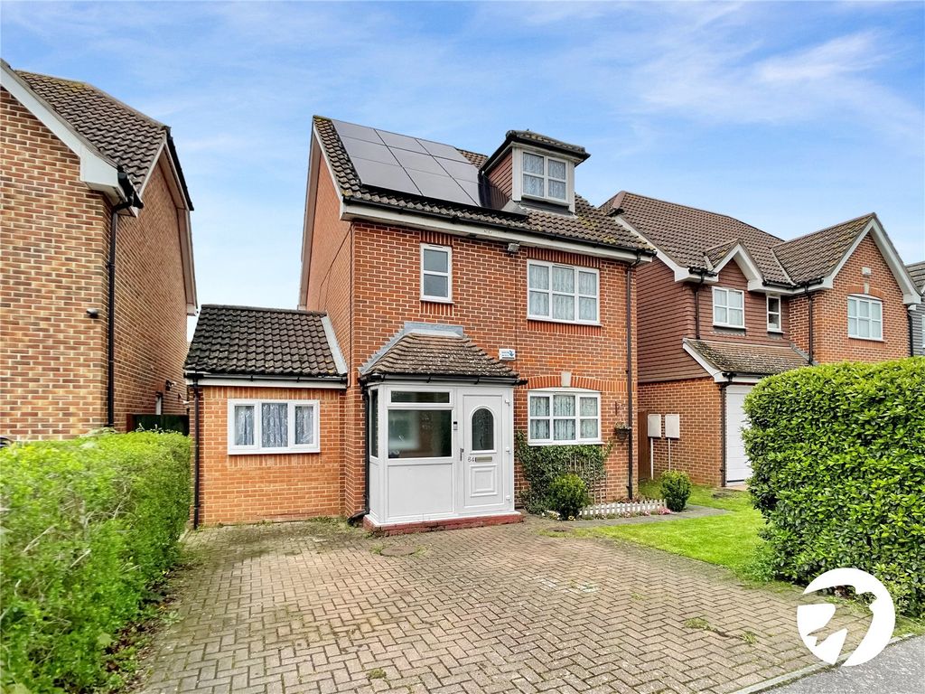 4 bed detached house for sale in Darenth Park Avenue, Darenth Village