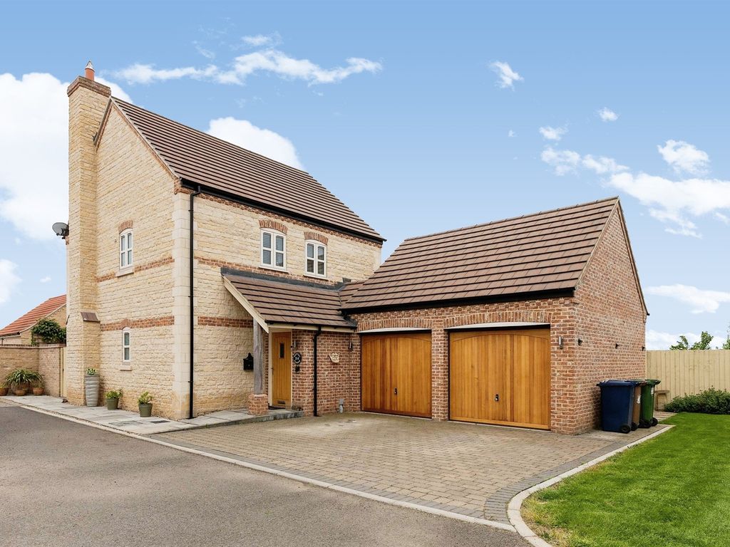 3 bed detached house for sale in Coates Road, Whittlesey, Peterborough