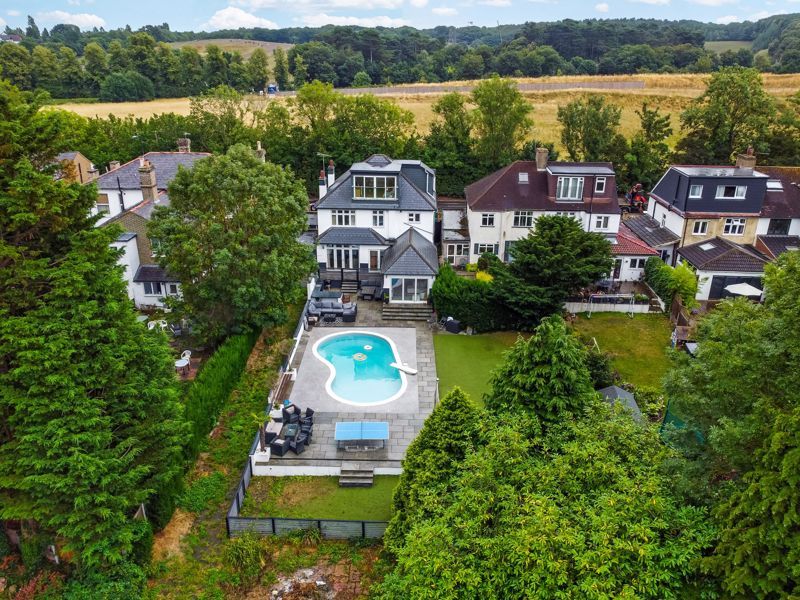 5 bed detached house for sale in North Cray Road, Bexley DA5, £