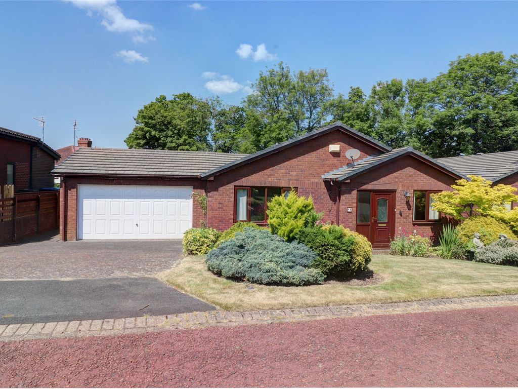 3 bed detached bungalow for sale in Woodland Court, Consett, County
