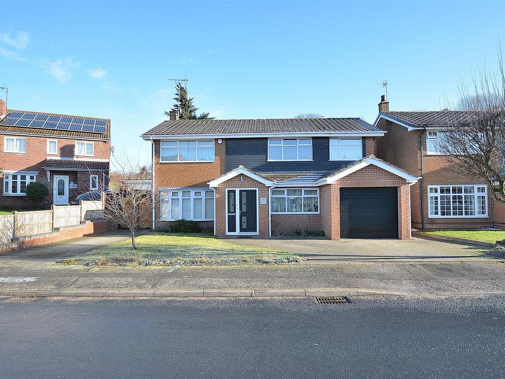 4 bed detached house for sale in Meadowbank, Delamere Drive, Mansfield