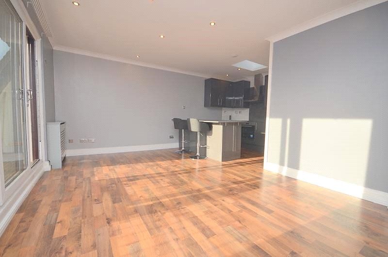 2 bed flat to rent in St. Marys Lane, Upminster, Essex RM14, £1,600 pcm