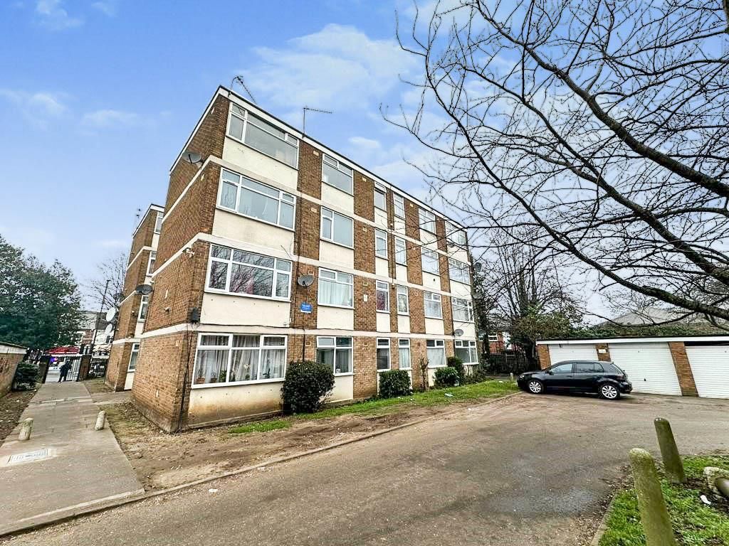 2 bed flat for sale in Culworth Court, Foleshill, Coventry CV6, £50,000