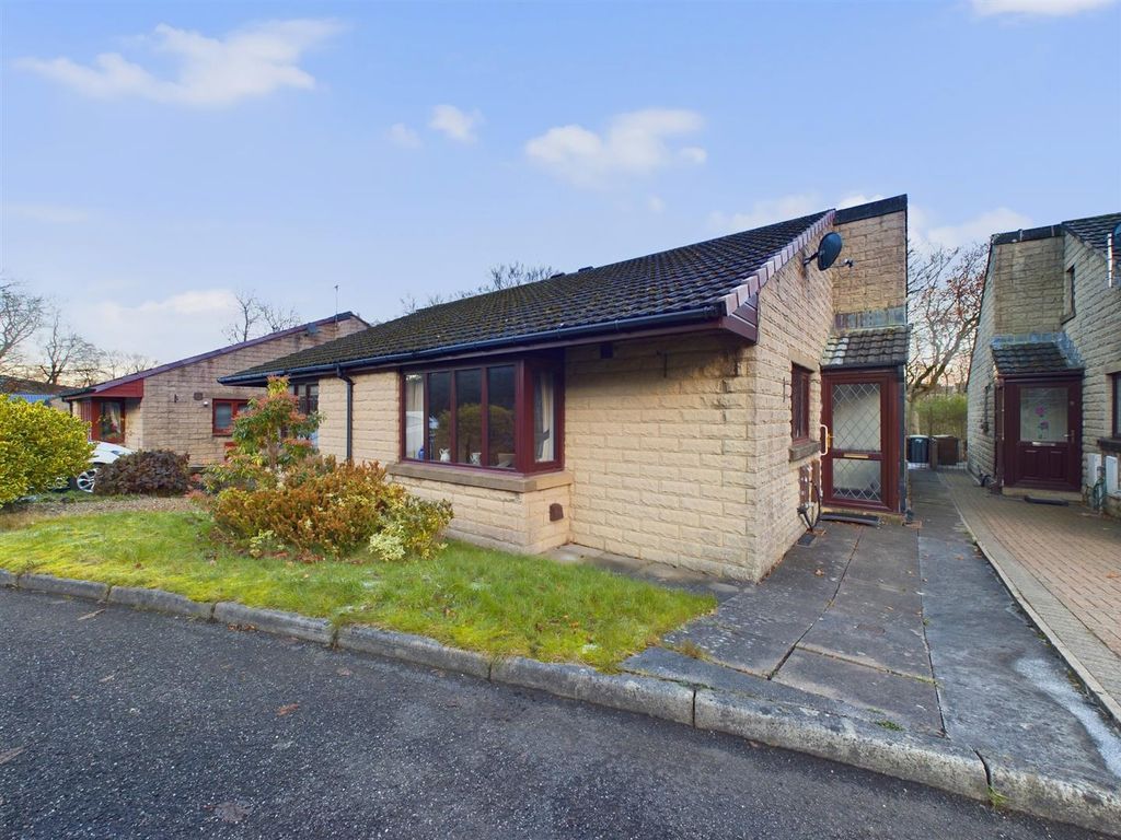 2 bed semidetached bungalow for sale in Silverlands Close, Buxton SK17