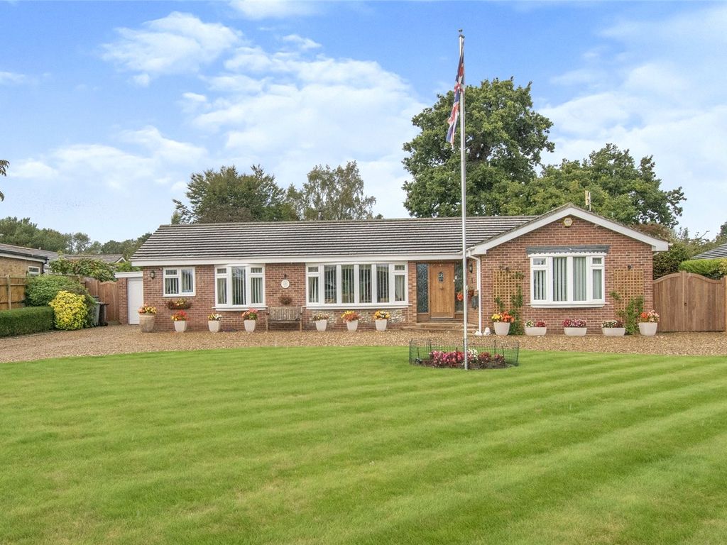 4 bed bungalow for sale in Charles Close, Wroxham, Norwich NR12 Zoopla