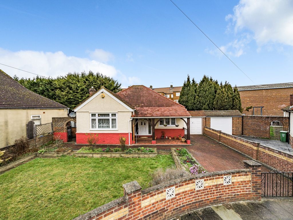 3 bed bungalow for sale in Montrose Close, Welling DA16 Zoopla