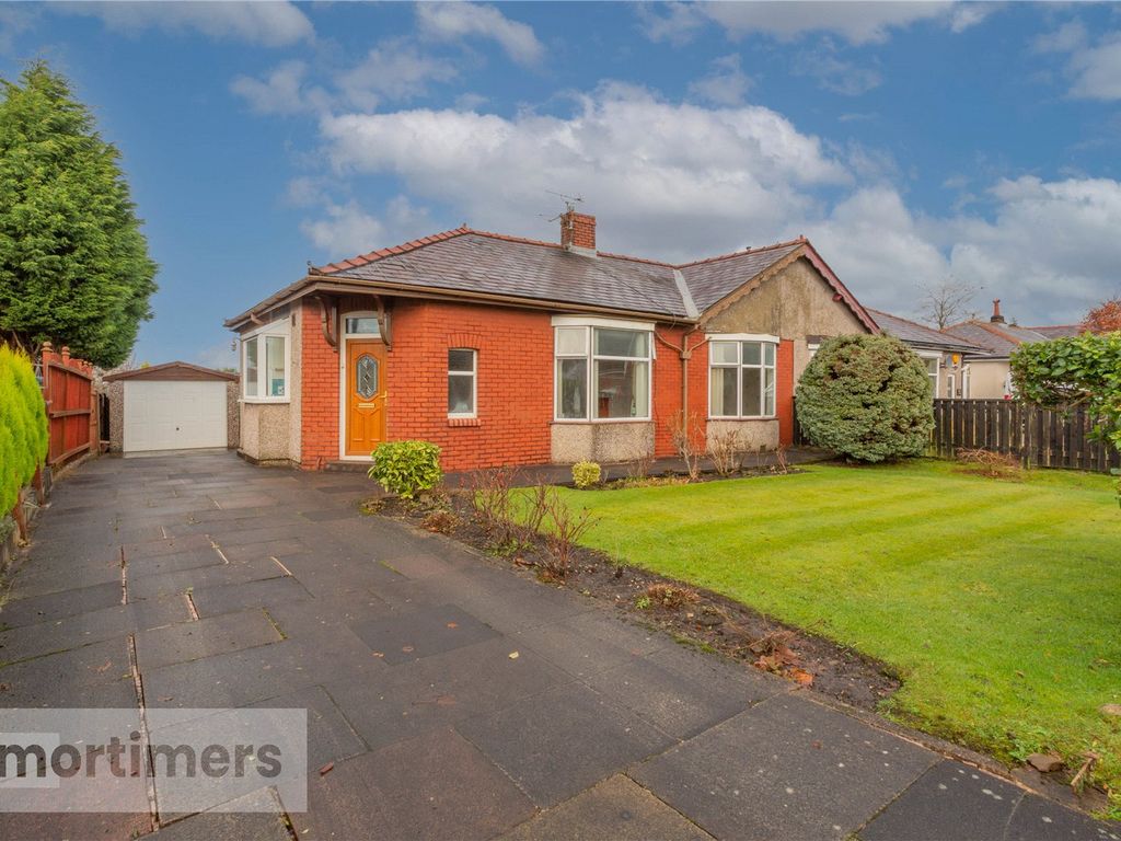 3 bed semidetached bungalow for sale in High Street, Oswaldtwistle
