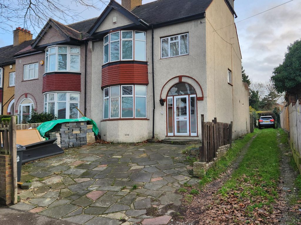 Commercial property for sale in 2 Wickham Road, Shirley, Croydon, London CR0 Zoopla