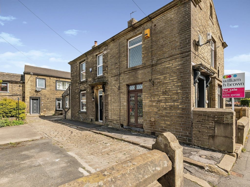 2 bed cottage for sale in West End, Queensbury, Bradford BD13 Zoopla