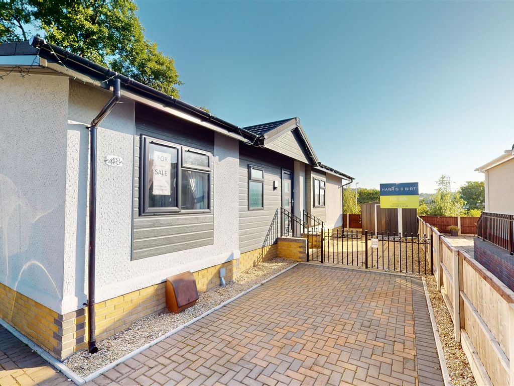2 bed mobile/park home for sale in Pont Pentre Park, Upper Boat