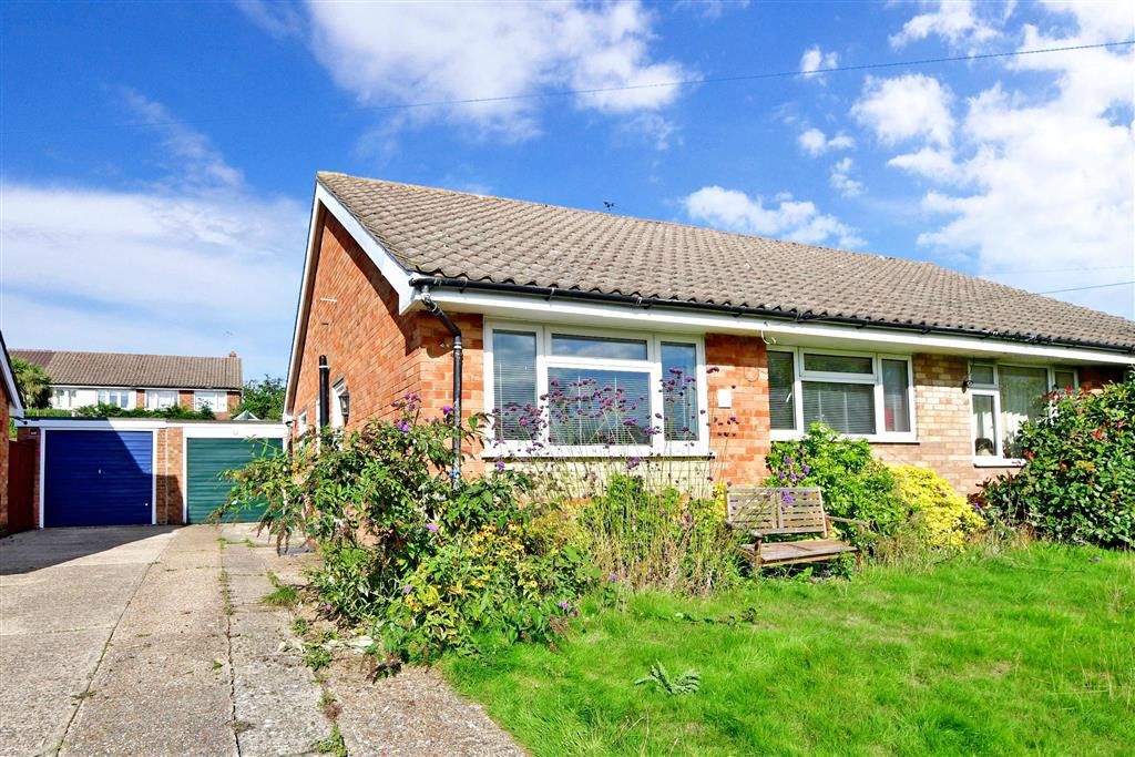 2 bed semidetached bungalow for sale in Beeches Close, Uckfield, East