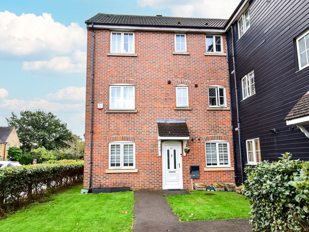 2 bed flat for sale in Hubbards Close, Uxbridge UB8 Zoopla