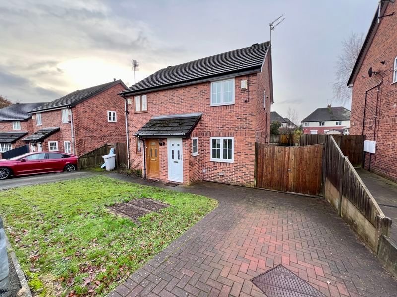 2 bed semidetached house to rent in Hertford Close, Congleton CW12, £