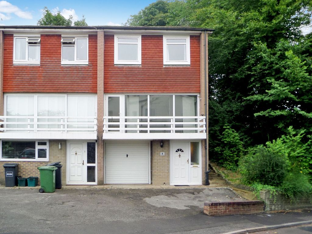 3 bed end terrace house to rent in The Mews, Breadcroft Lane, Harpenden