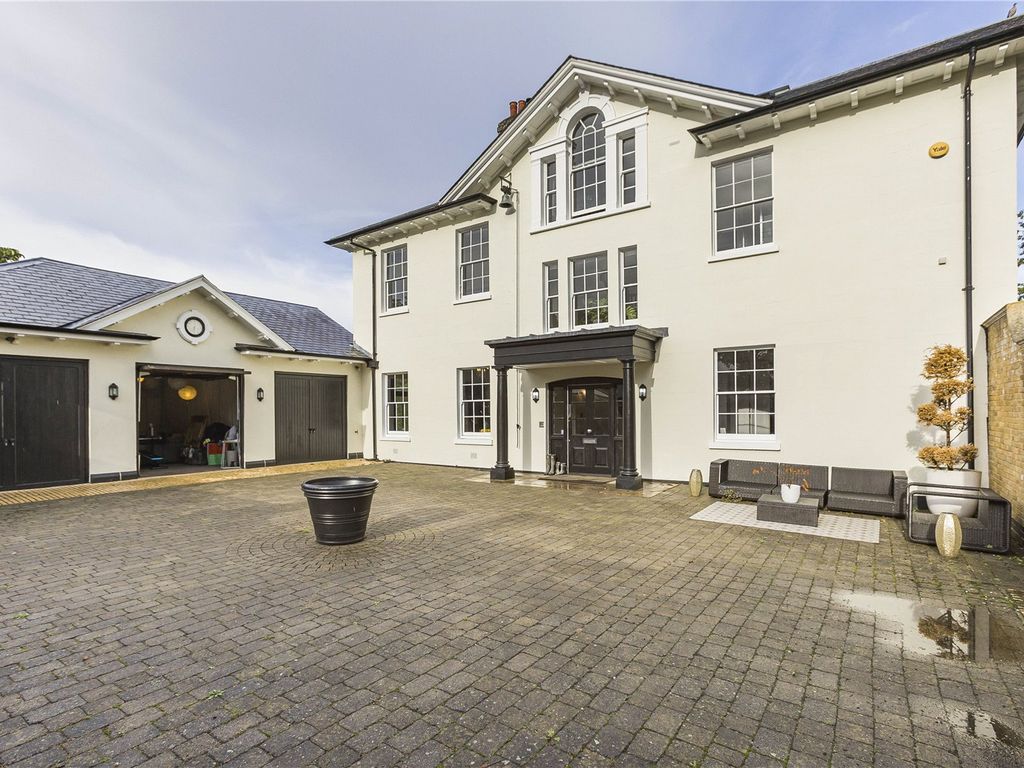 5 bed detached house for sale in Henderson Place, Epping Green