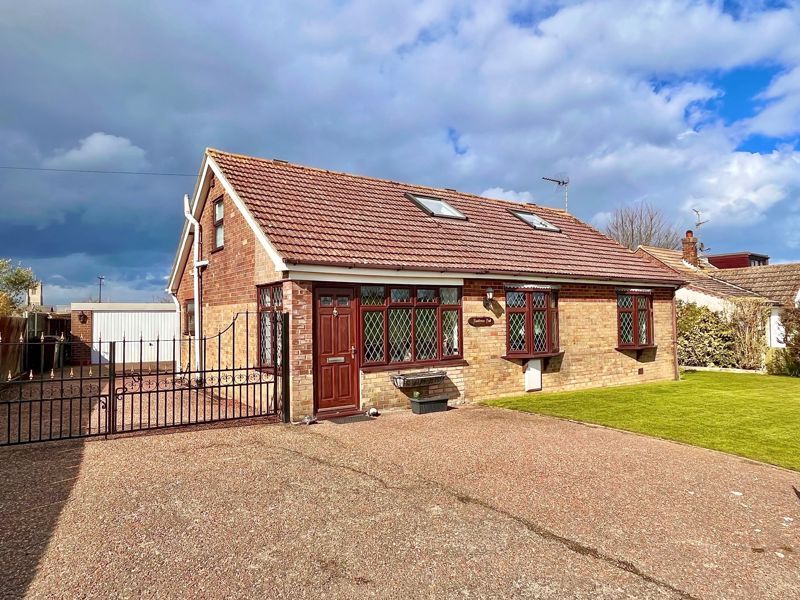 4 bed property for sale in The Craft, WintertonOnSea, Great Yarmouth