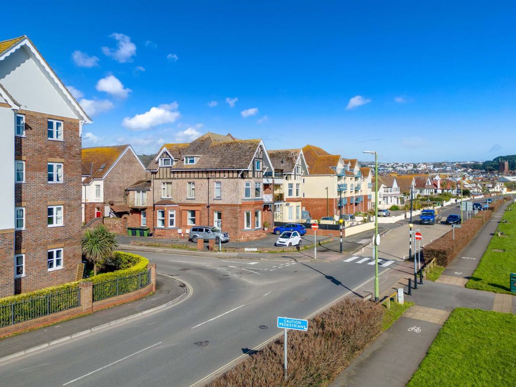 3 bed flat for sale in Marine Drive, Preston, Paignton TQ3, £340,000