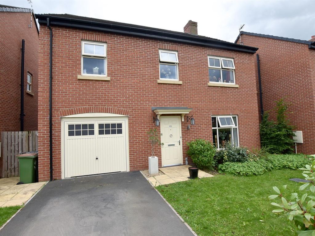 4 bed detached house for sale in Henson Close, Whetstone, Leicester LE8