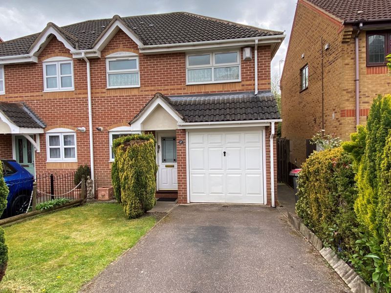3 bed semidetached house for sale in Elm Way, Hartshill, Nuneaton CV10