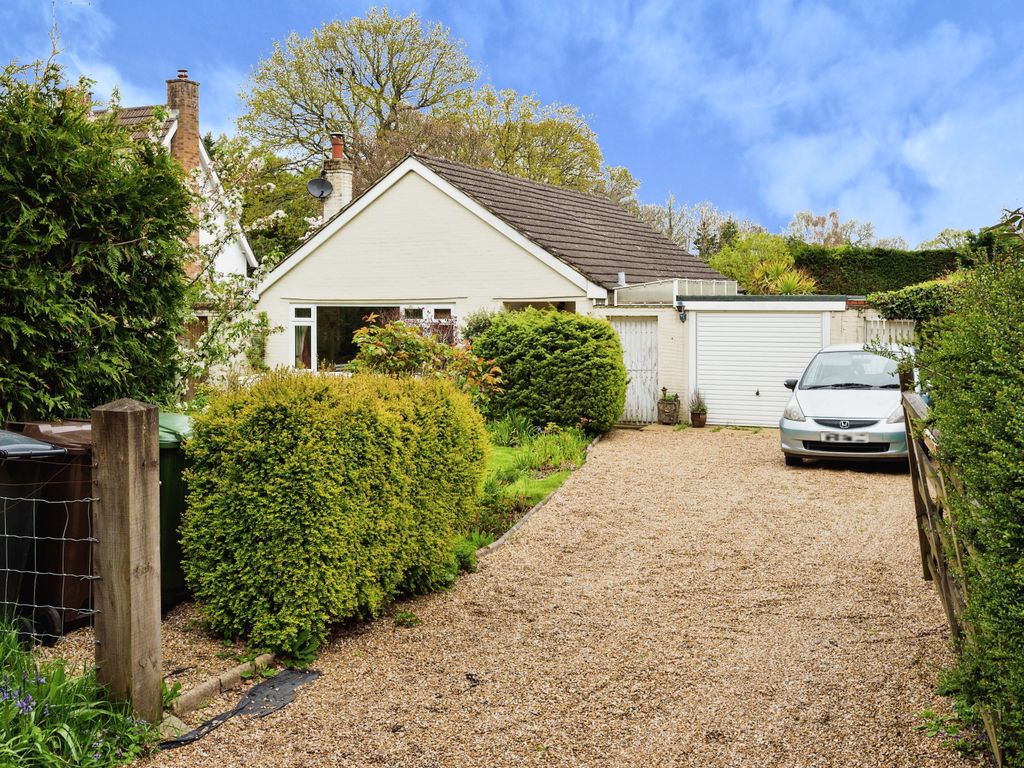 2 bed bungalow for sale in Hackwood, Robertsbridge, East Sussex TN32