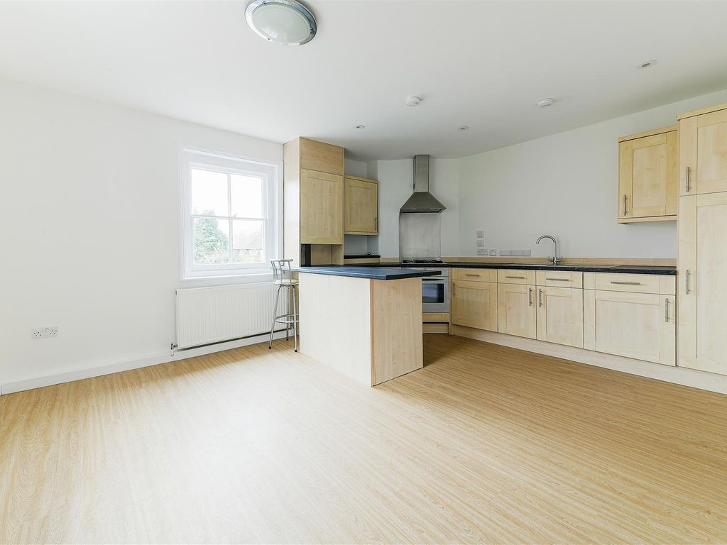 1 bed flat to rent in High Street, Banstead SM7 Zoopla