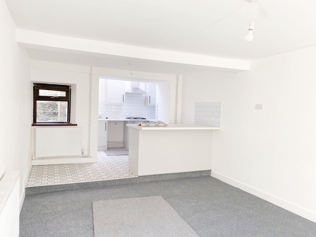 2 bed terraced house to rent in Garn Cross, Ebbw Vale NP23, £675 pcm