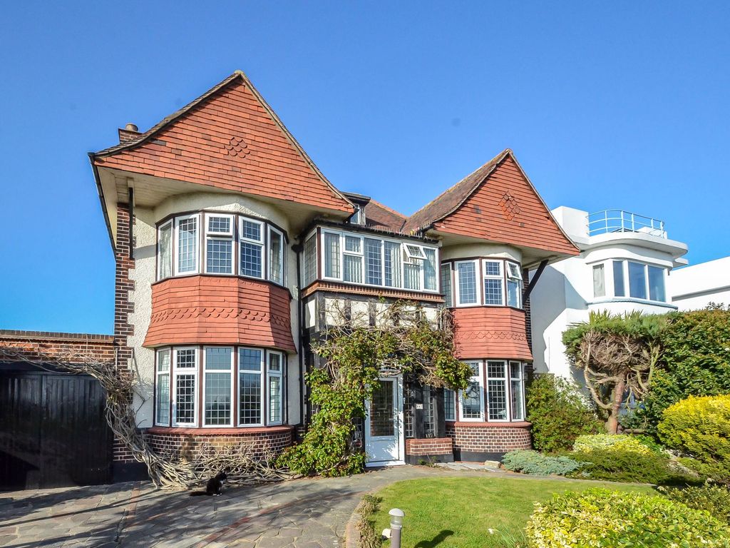 4 bed detached house for sale in Marine Parade, LeighOnSea SS9 Zoopla