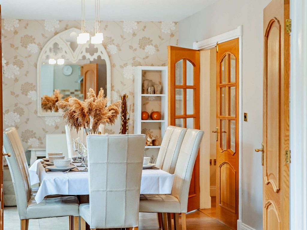 5 bed detached house for sale in Alnwick Road, Lesbury, Alnwick