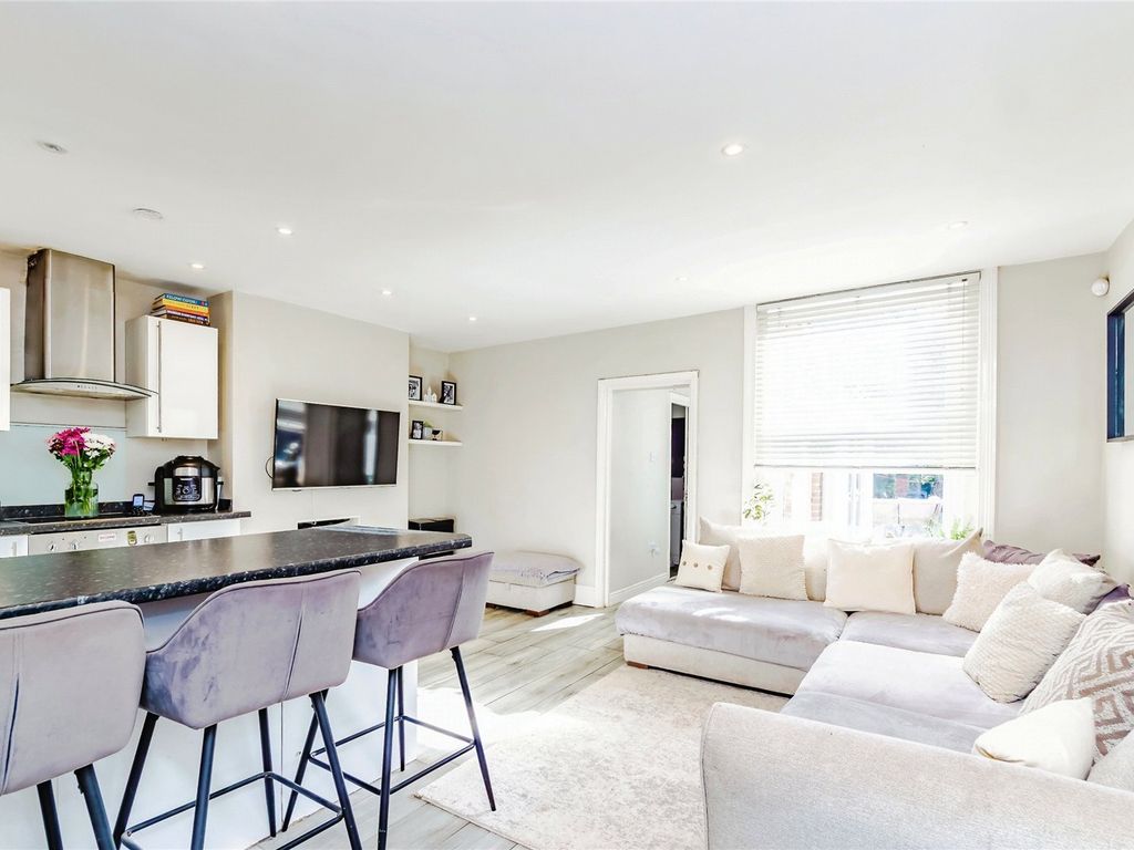 2 bed for sale in Gatton Park Road, Redhill, Surrey RH1, £375,000 Zoopla