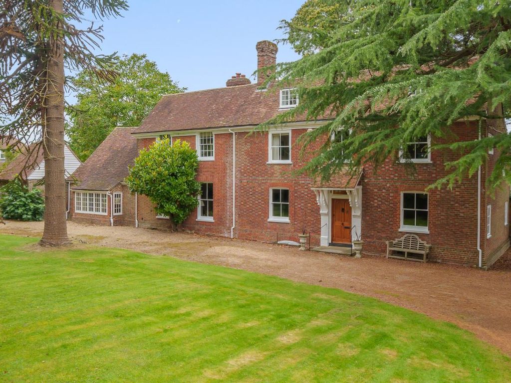 7 bed detached house for sale in Stunning, 4, 500 Sq/Ft, Seven Bedroom Residence Bredhurst ME7