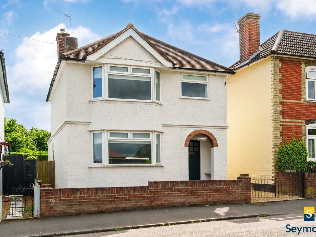 3 bed detached house for sale in Guildford, Surrey GU1, £500,000 Zoopla
