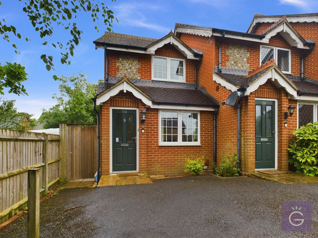 2 bed end terrace house for sale in Beaconsfield Way, Lower Earley RG6