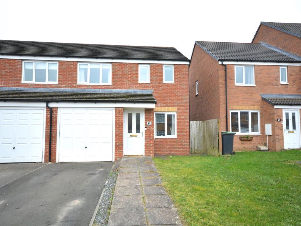 3 bed semidetached house for sale in Hutchinson Close, Coundon,