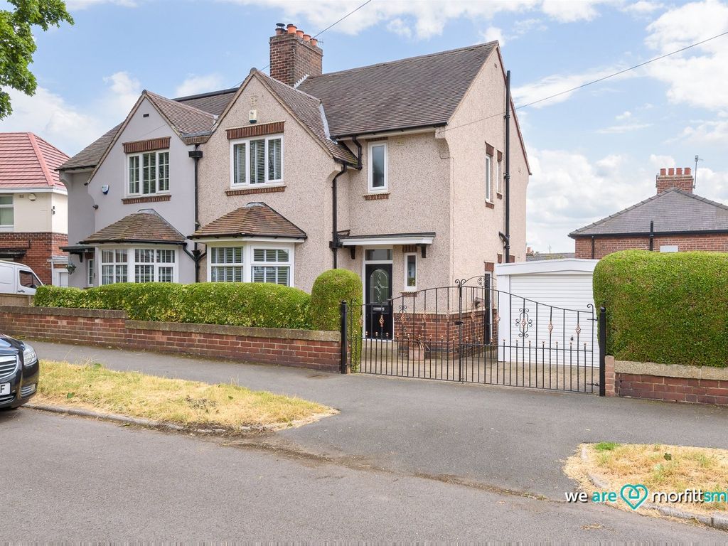 3 bed semidetached house for sale in Chiltern Road, Hillsborough