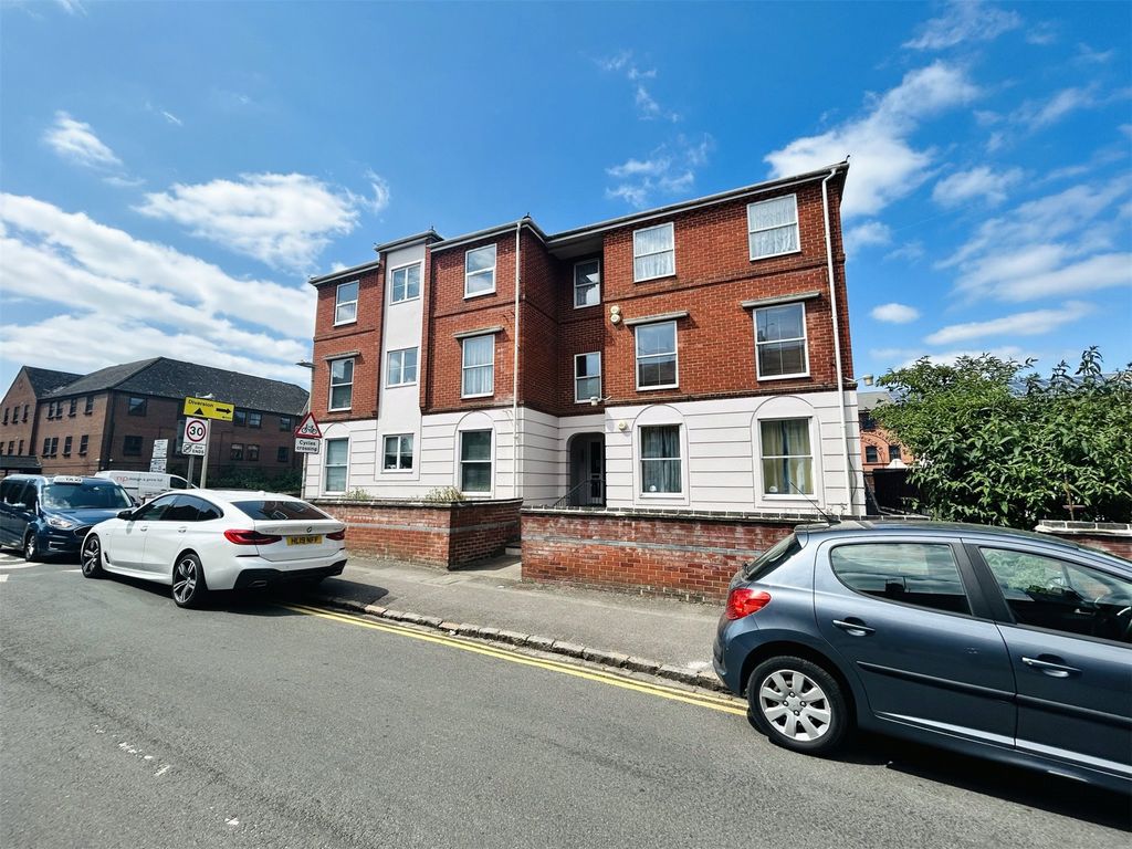 2 bed flat for sale in Sidmouth Court, Reading, Berkshire RG1 Zoopla