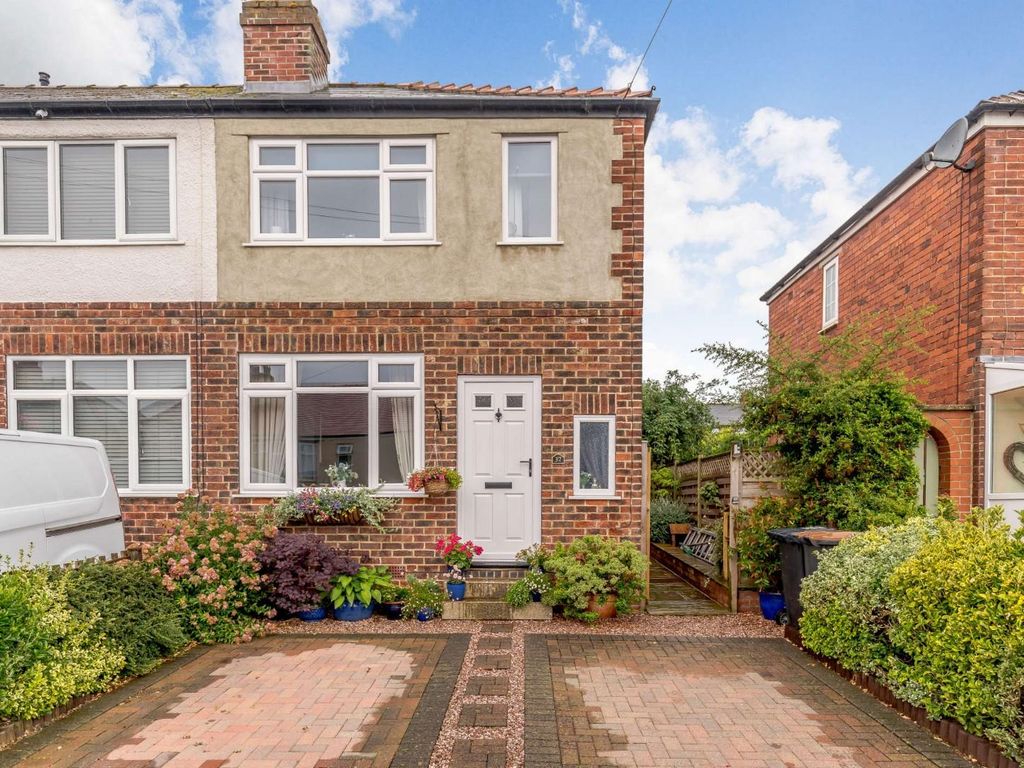 2 bed end terrace house for sale in Olive Grove, Harrogate HG1 Zoopla