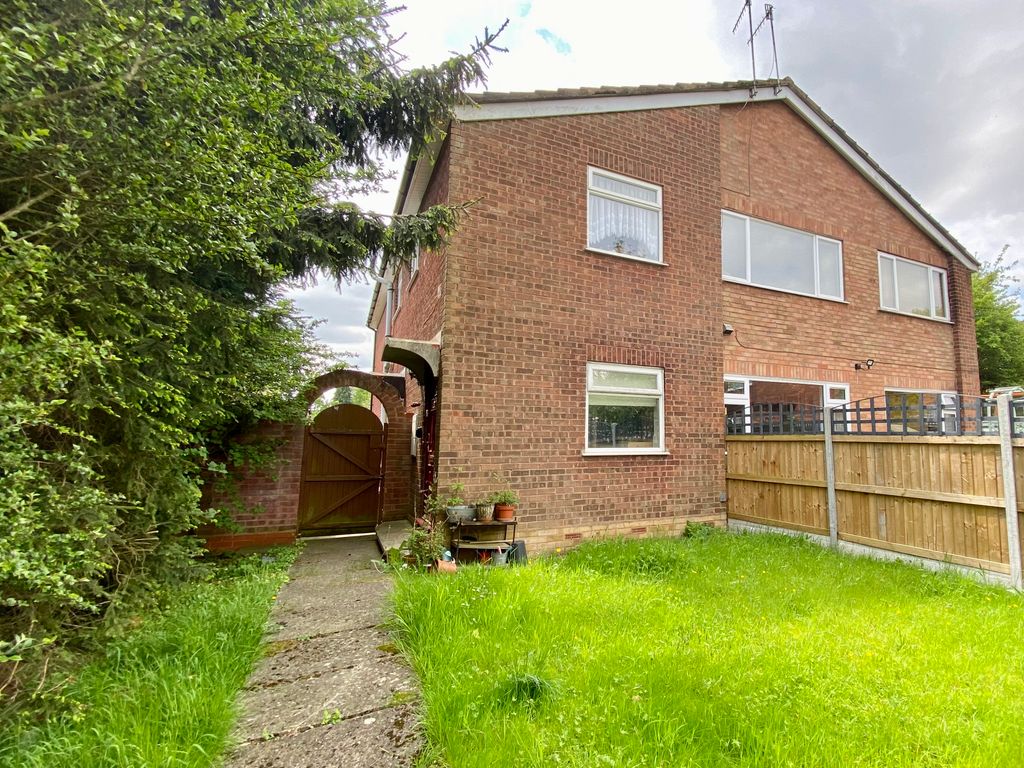 2 bed for sale in Overbury Close, Northfield, Birmingham B31