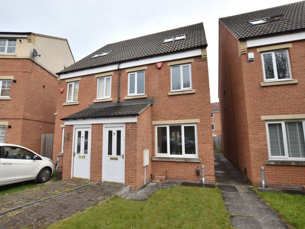 3 bed semidetached house to rent in Sanderson Villas, St James Village